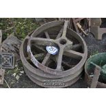 SET OF FOUR CAST IRON CAMBRIDGE ROLLER RINGS (NORMALLY USED FOR SHEPHERDS HUTS), ONE A/F