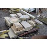 PALLET CONTAINING MIXED STONE SECTIONS