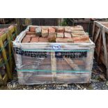 WOODEN CRATE CONTAINING MIXED IMPERIAL RECLAIMED BRICKS