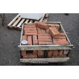 SMALL CRATE CONTAINING MIXED RECLAIMED BRICKS