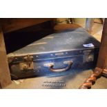 VINTAGE SUITCASE