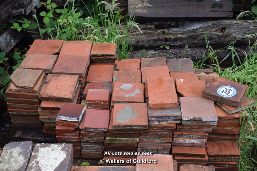 PALLET CONTAINING A LARGE QUANTITY OF MIXED 6 INCH QUARRY TILES