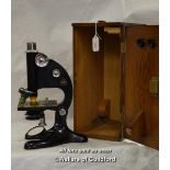 R & J Beck L.T.D London microscope, Model 29 , U.L A21 in original case