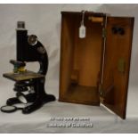 R & J Beck L.T.D London microscope, Model 29, U.L. A7 in original case