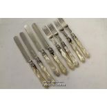 *VICTORIAN SOLID STERLING SILVER AND MOTHER OF PEARL TEA KNIFE / FORK SET 1859 [LQD79](LOT SUBJECT