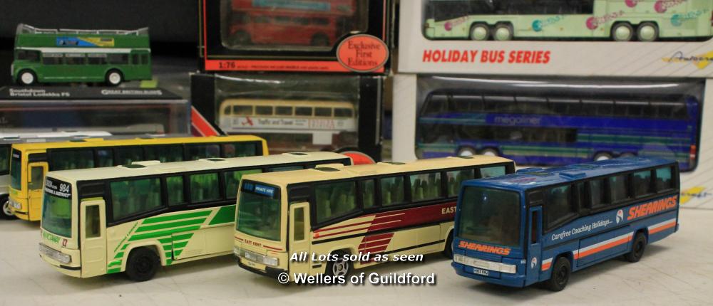 Assorted boxed /unboxed coaches and buses including Corgi, Road Monster and Gilbow Exclusive First - Image 2 of 6