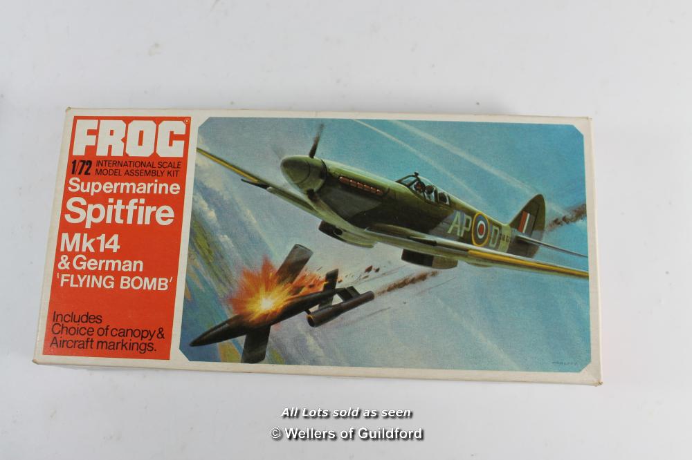 Frog vintage 1:72 warplane models to include, Curtis P/40 Fighter F391, Typhoon IB Tank Buster F389, - Image 6 of 11