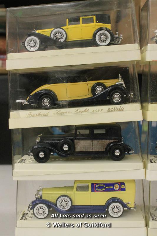 Solido die-cast cars including Rolls Royce 4077, Ford 4055 and Cadillac Ambulance 4042 (12) - Image 2 of 4