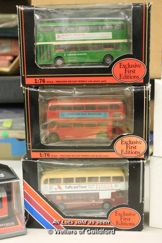 Assorted boxed /unboxed coaches and buses including Corgi, Road Monster and Gilbow Exclusive First - Image 5 of 6