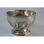 A small silver bowl repousee with flowers, Birmingham 1911, 69g.