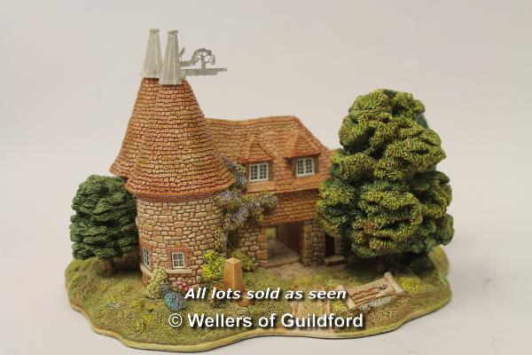 *Lilliput Lane 'Harvest Home' with paperwork and deeds (Lot subject to VAT) - Image 3 of 4