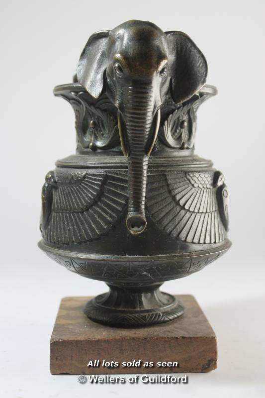 An eastern bronze vase with elephant head handles, marble base, 21cm. - Image 4 of 4