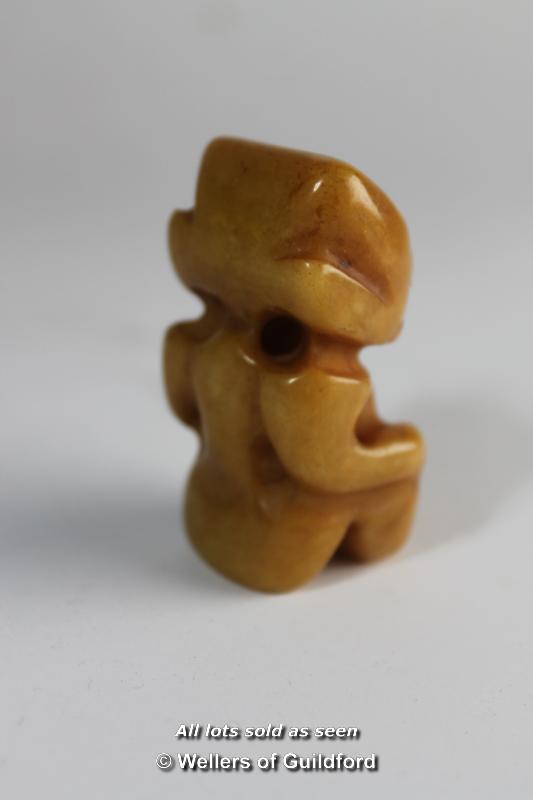 A Chinese yellow hardstone figure of a mythical creature, 5cm. - Image 2 of 2