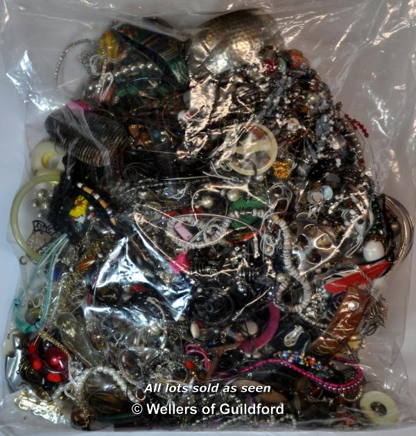 Sealed bag of costume jewellery, gross weight 4.01 kilograms