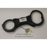 *Quik Kuf rigid handcuffs with key (Lot subject to VAT) (LQD98)