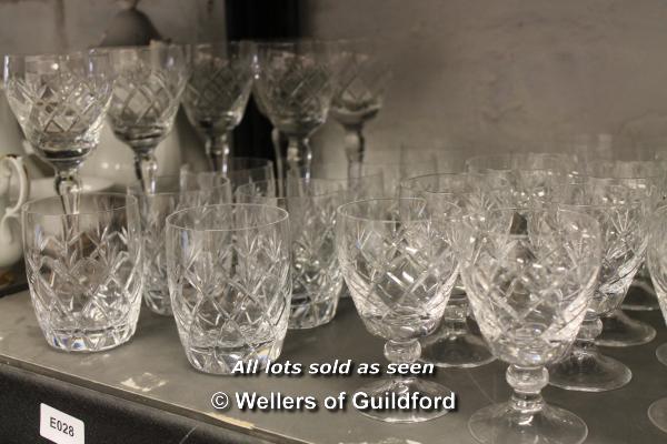 A quantity of cut glass wares. - Image 4 of 4