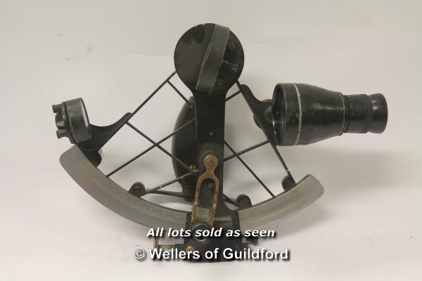 *A cased laqured iron sextant with brass dials no. H0.159 (Lot subject to VAT) - Image 3 of 6