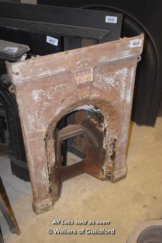*CAST IRON FIREPLACE WITHOUT MANTEL 640MM X 970MM