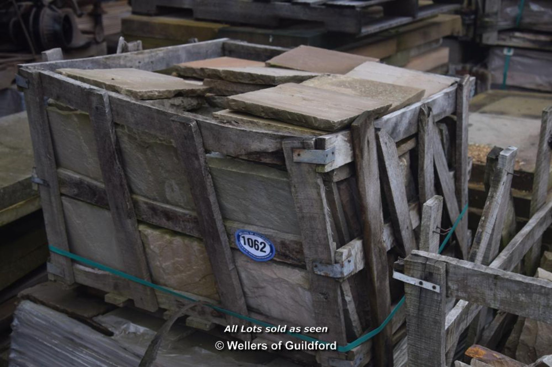 *CRATE CONTAINING APPROX ONE HUNDRED AND EIGHTY RAJ GREEN STONE PAVING, EACH 275MM X 275MM