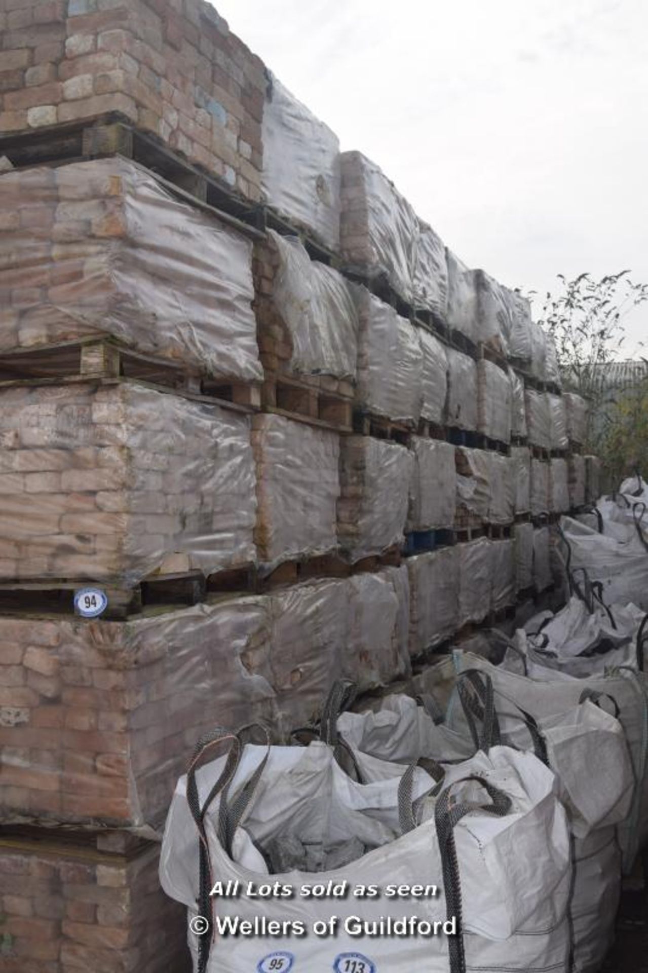 *PALLET OF APPROX FOUR HUNDRED RED STOCK BRICKS, 9" X 2 3/4" - Image 2 of 2