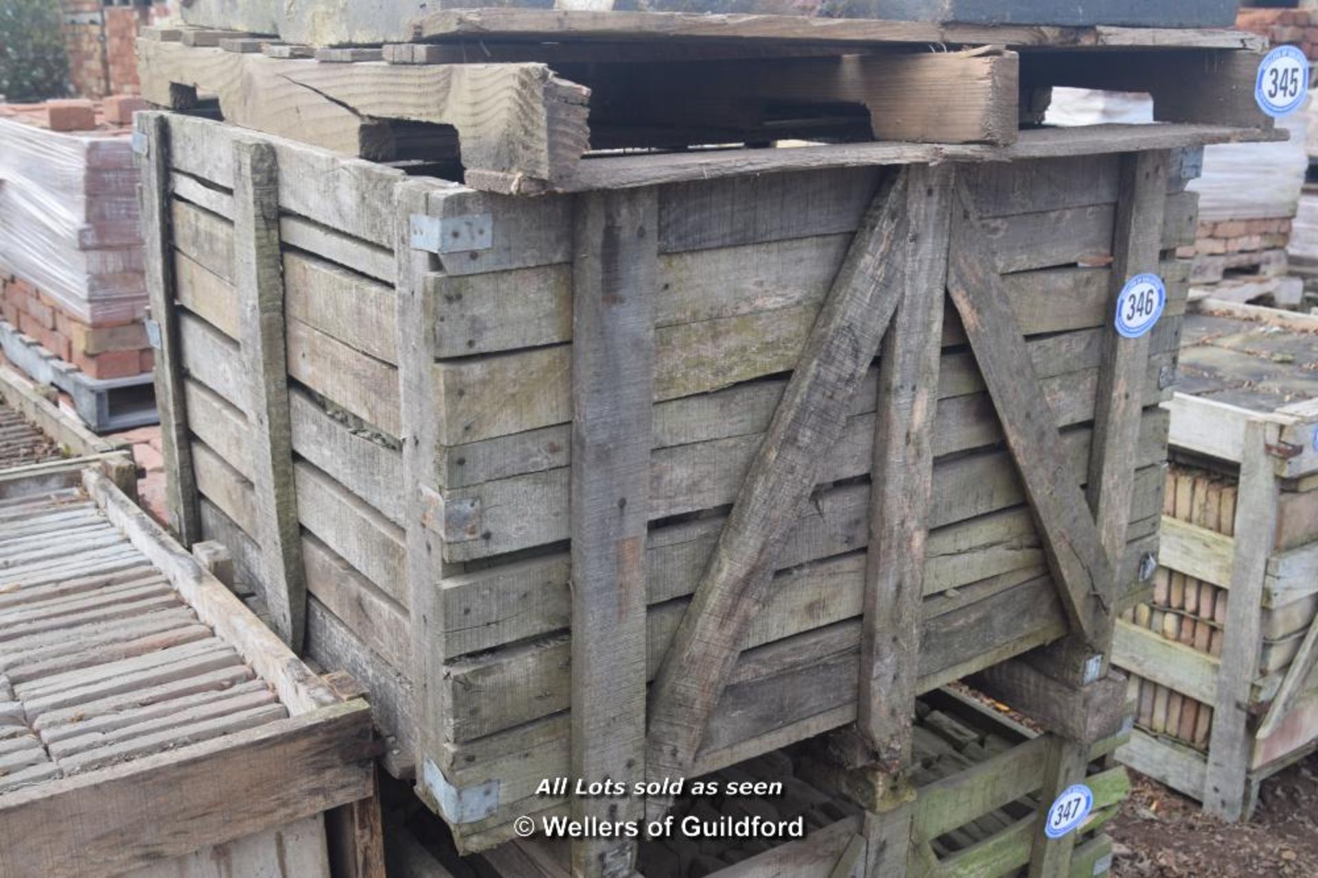 *CRATE CONTAINING APPROX EIGHT HUNDRED NATURAL SANDSTONE SETTS, EACH APPROX SIZE 100MM X 100MM X - Image 2 of 2