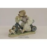 Lladro figure group, In No Hurry, 5679, boxed.