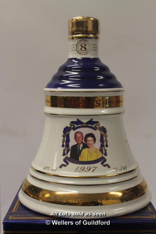 Bell's Scotch Whisky: three limited edition commemorative decanters, 50th Wedding Anniversary of the - Image 2 of 4