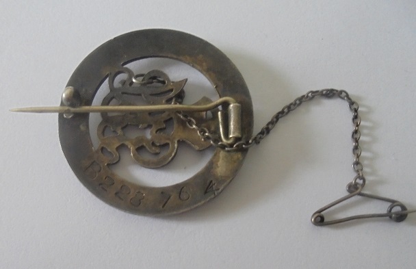 Silver War Badge. No.B228764 awarded to Private Richard A. Burton, Royal Fusiliers, who was - Image 2 of 2