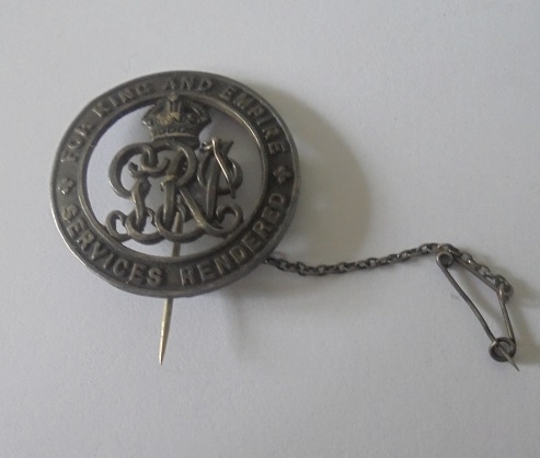 Silver War Badge. No.B228764 awarded to Private Richard A. Burton, Royal Fusiliers, who was