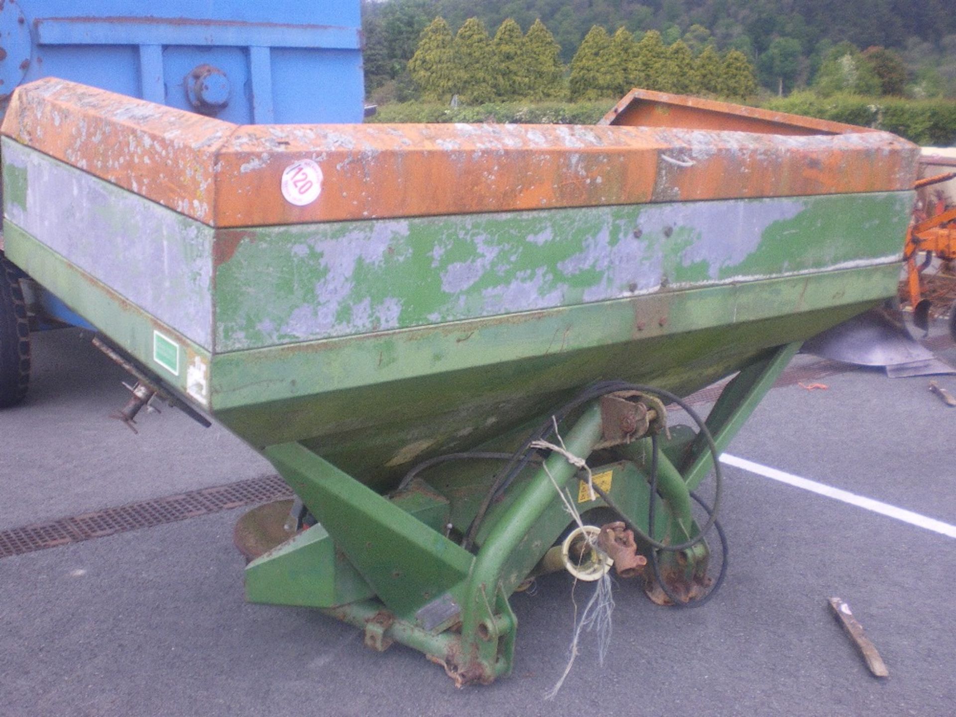 AMAZONE ZAU1501 FERTILISER SPREADER C/W HOPPER EXTENSION & AUTOMATIC BAG CUTTER