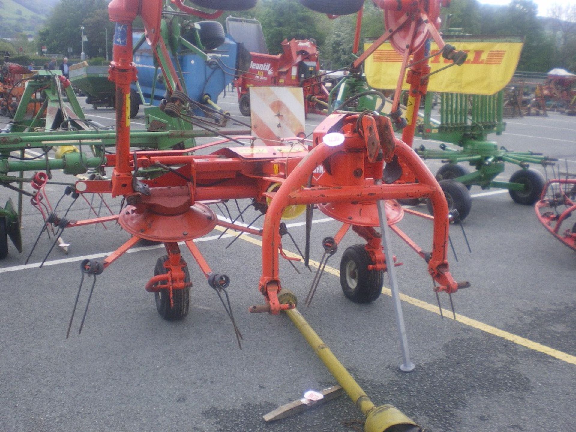 KUHN GF 5001 MH 4 ROTA TEDDER, 2002