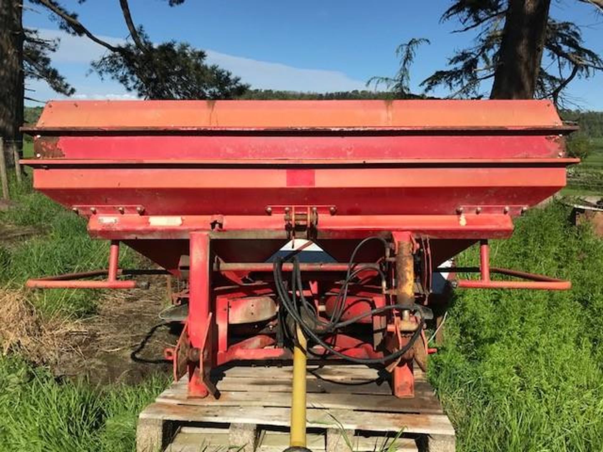 LELY FERTILIZER SPREADER