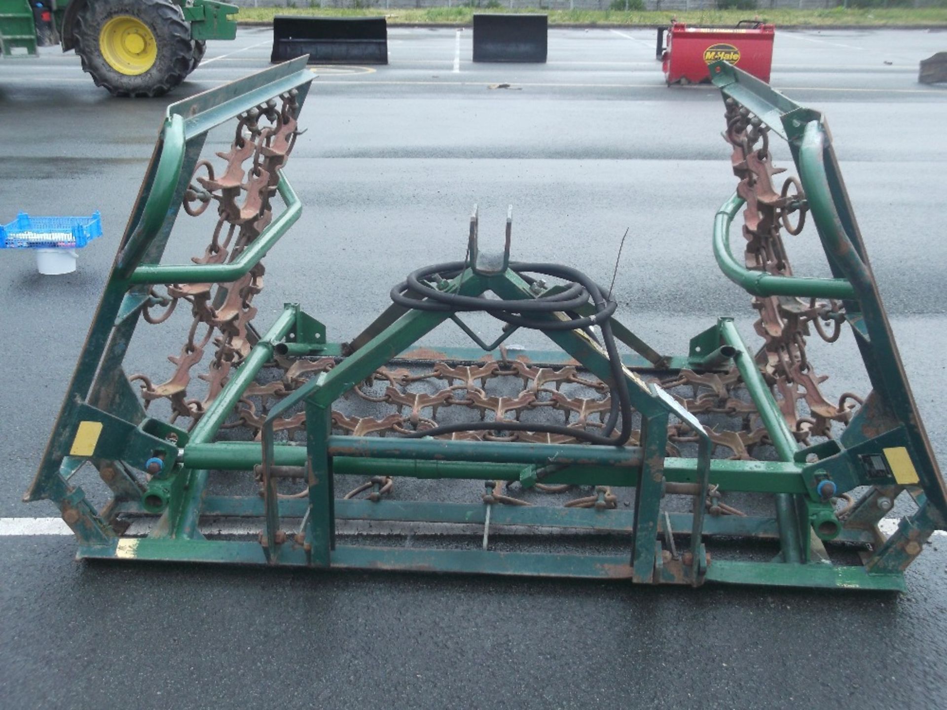 HYDRAULIC CHAIN HARROWS - Image 2 of 2