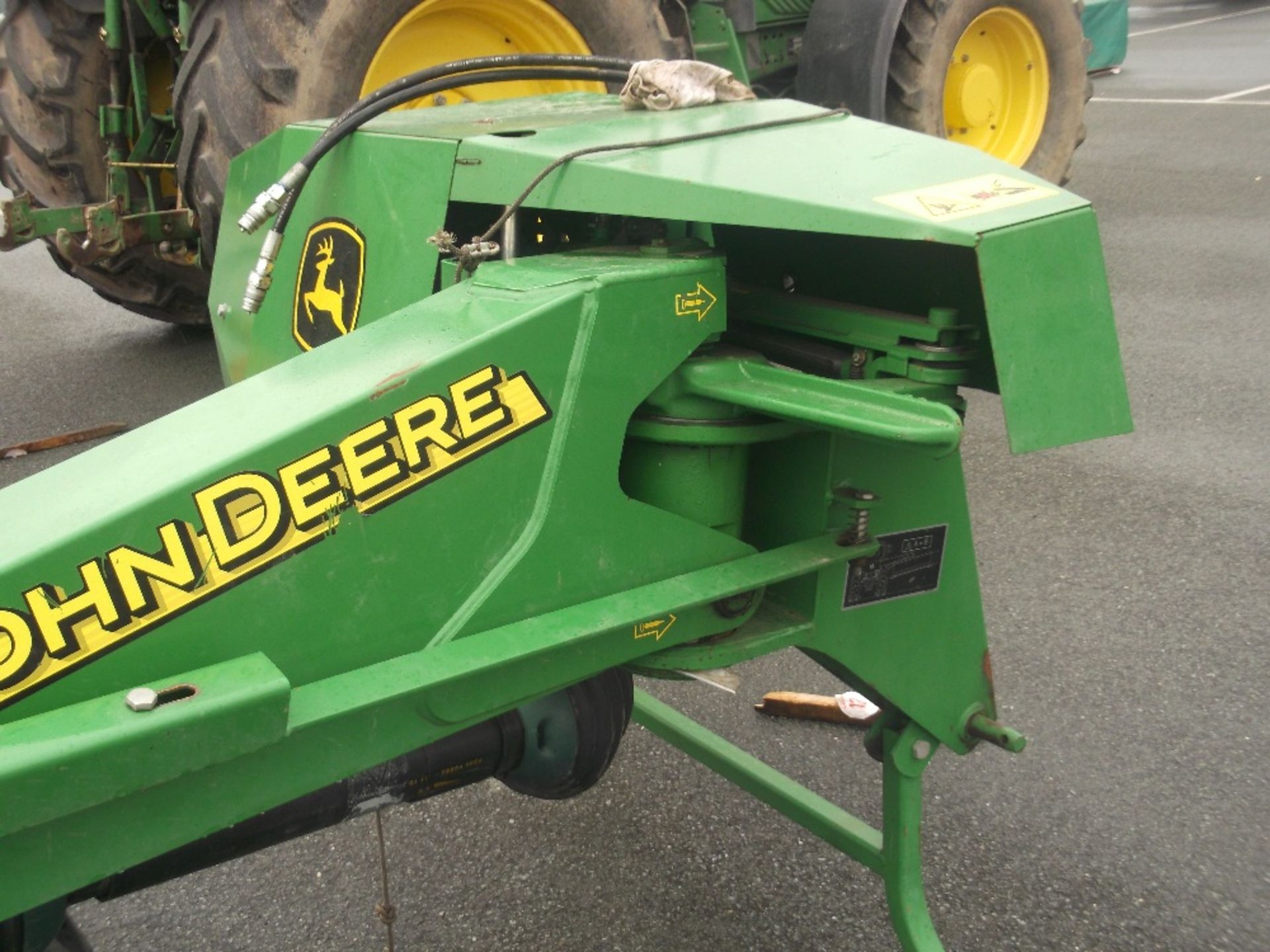 JOHN DEERE 9ft MOUNTED MOWER CONDITIONER - Image 2 of 4