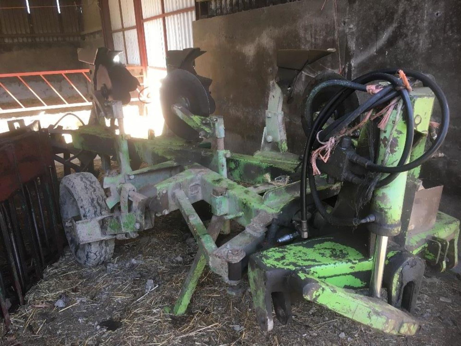 Dowdeswell DP 7A 3 Furrow Reversible Plough, (new discs all round) - Image 6 of 6