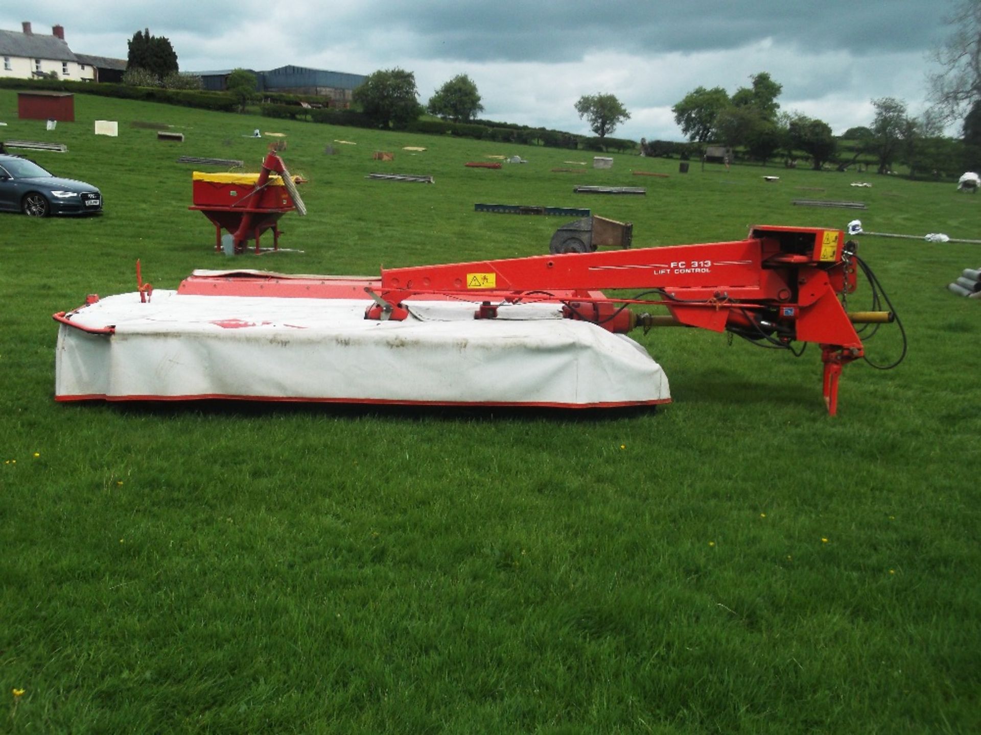 2003 Kuhn FC 3113 Lift Control Mower Conditioner