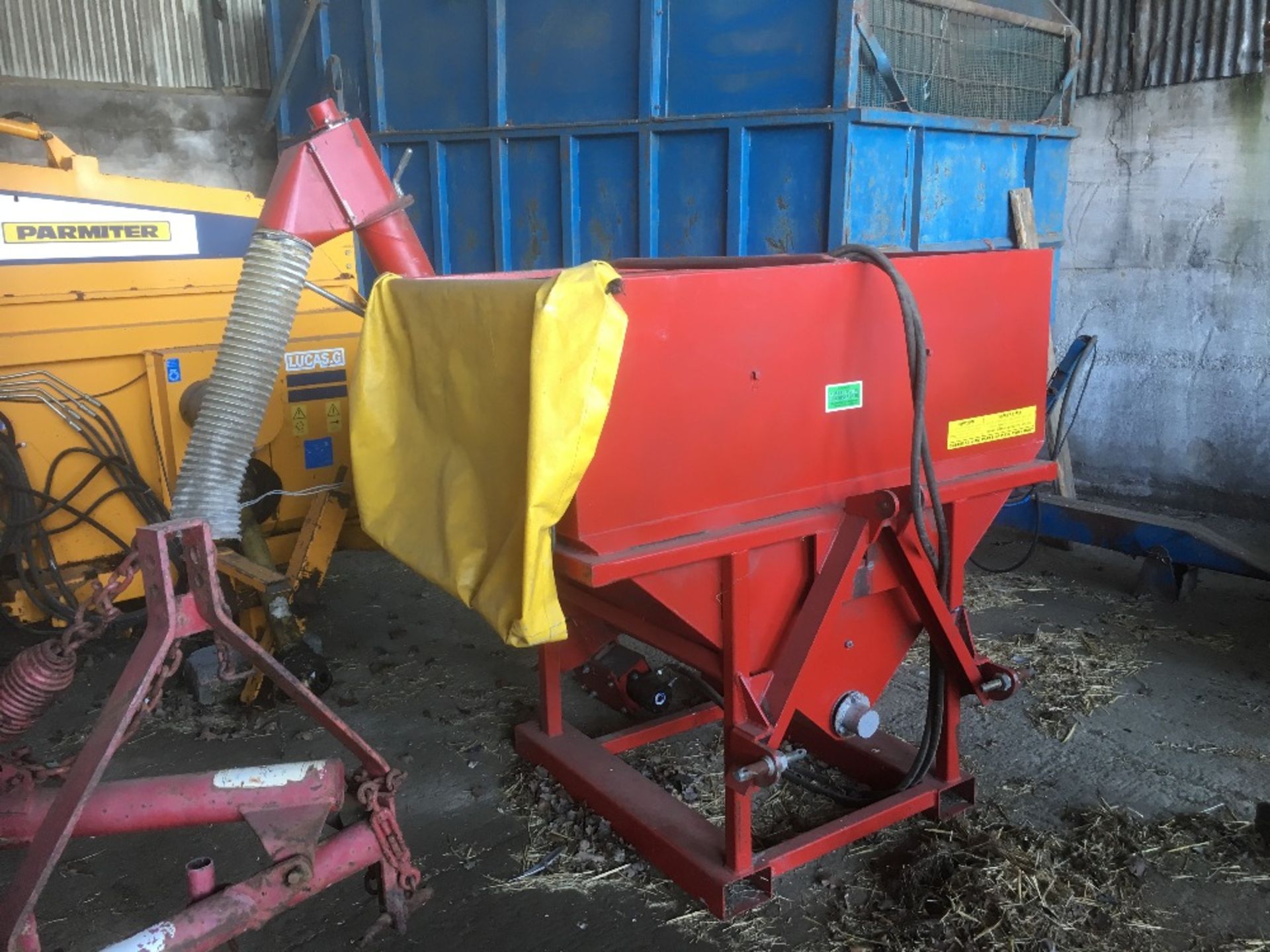 ASTWELL 7520kg Side Meal Feeder on 3 Point Linkage - Image 4 of 4