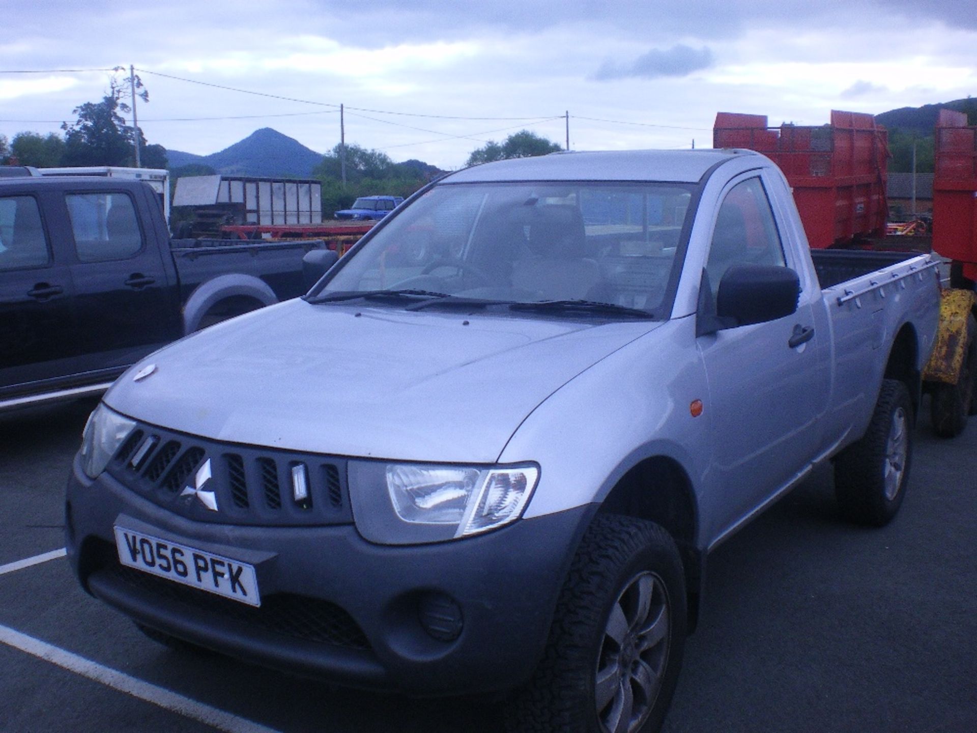 MITSUBISHI L200 PICK UP (56) 11 MONTH - Image 2 of 2