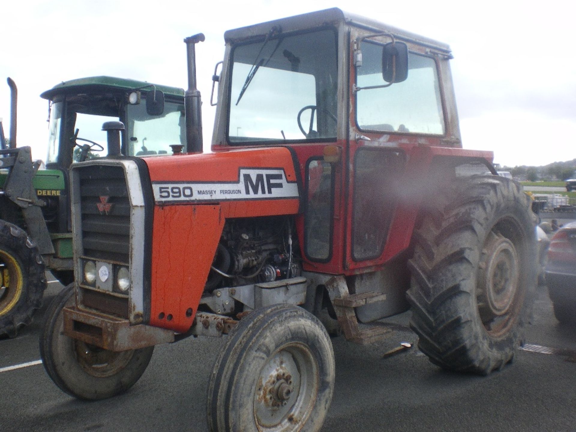 MASSEY FERGUSON 590 2WD TRACTOR