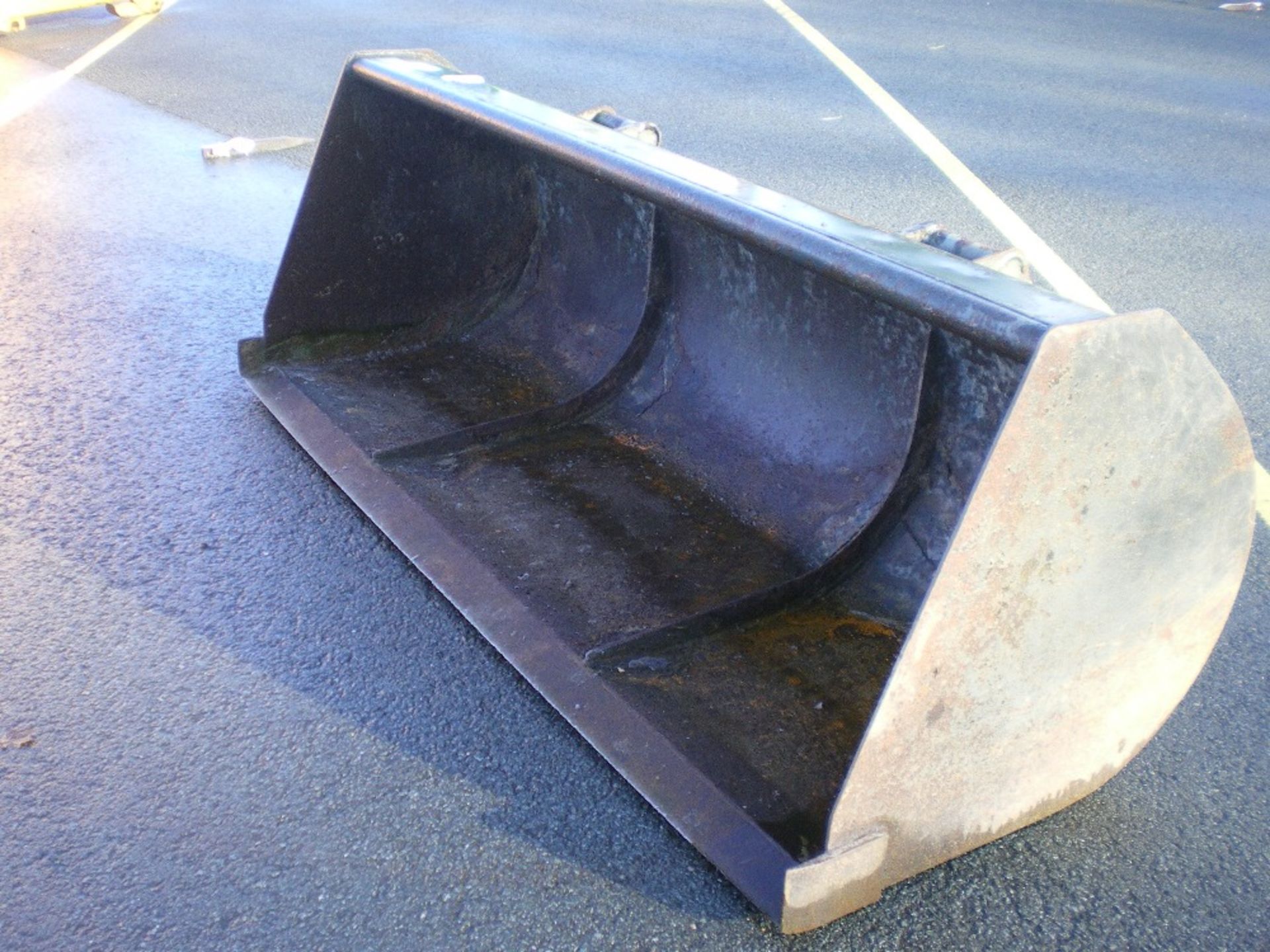 6'6" HEAVY DUTY LOADER BUCKET - Image 2 of 2