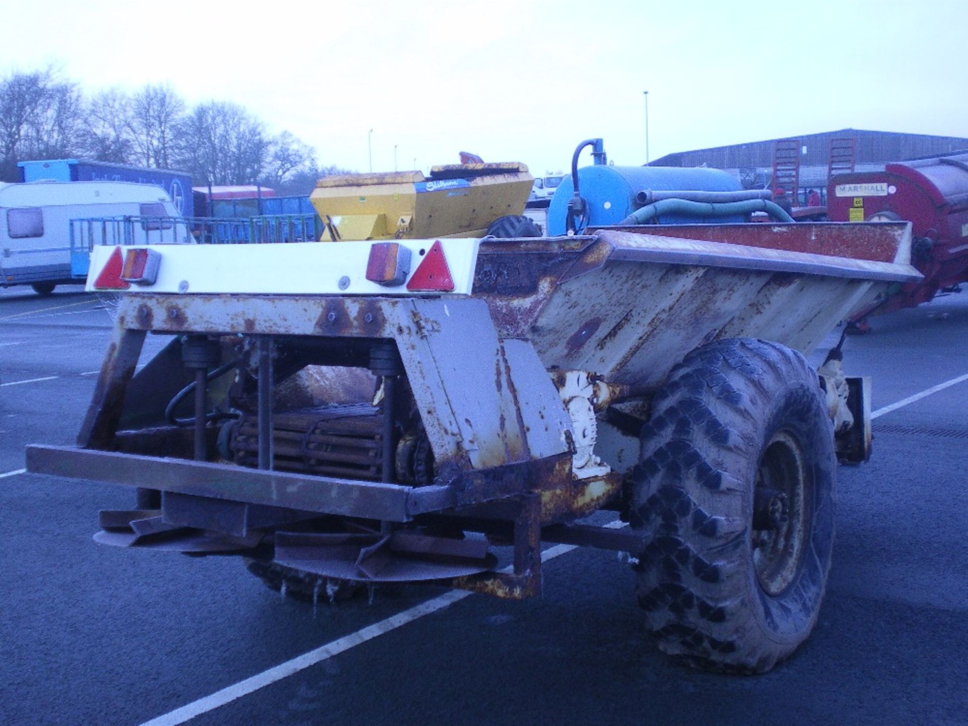 LIME SPREADER - Image 3 of 3