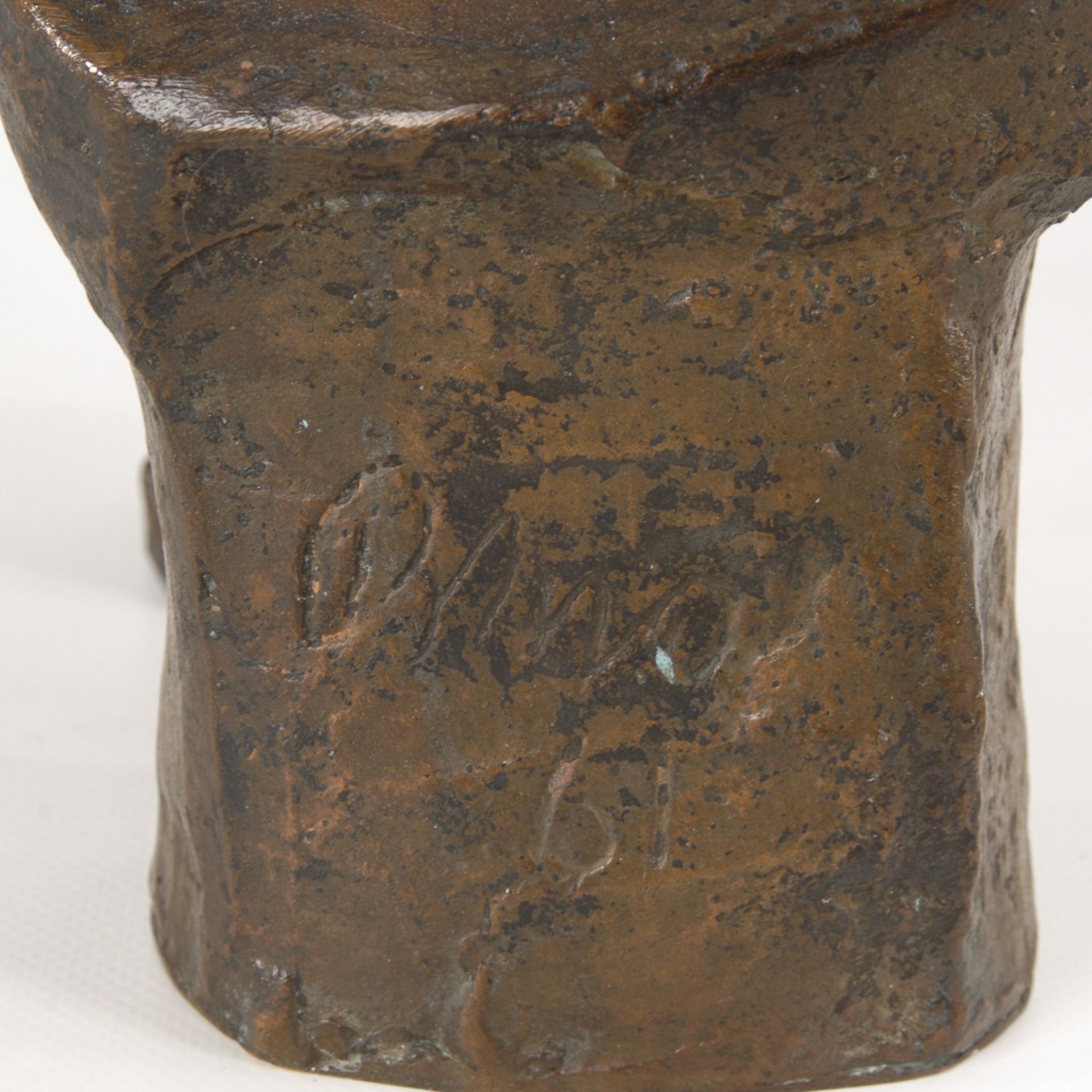 MÜLLER-OERLINGHAUSEN, Berthold: Sitzende.Bronze patiniert, mit Monogramm "BMO" bezeichnet und "61" - Bild 4 aus 4