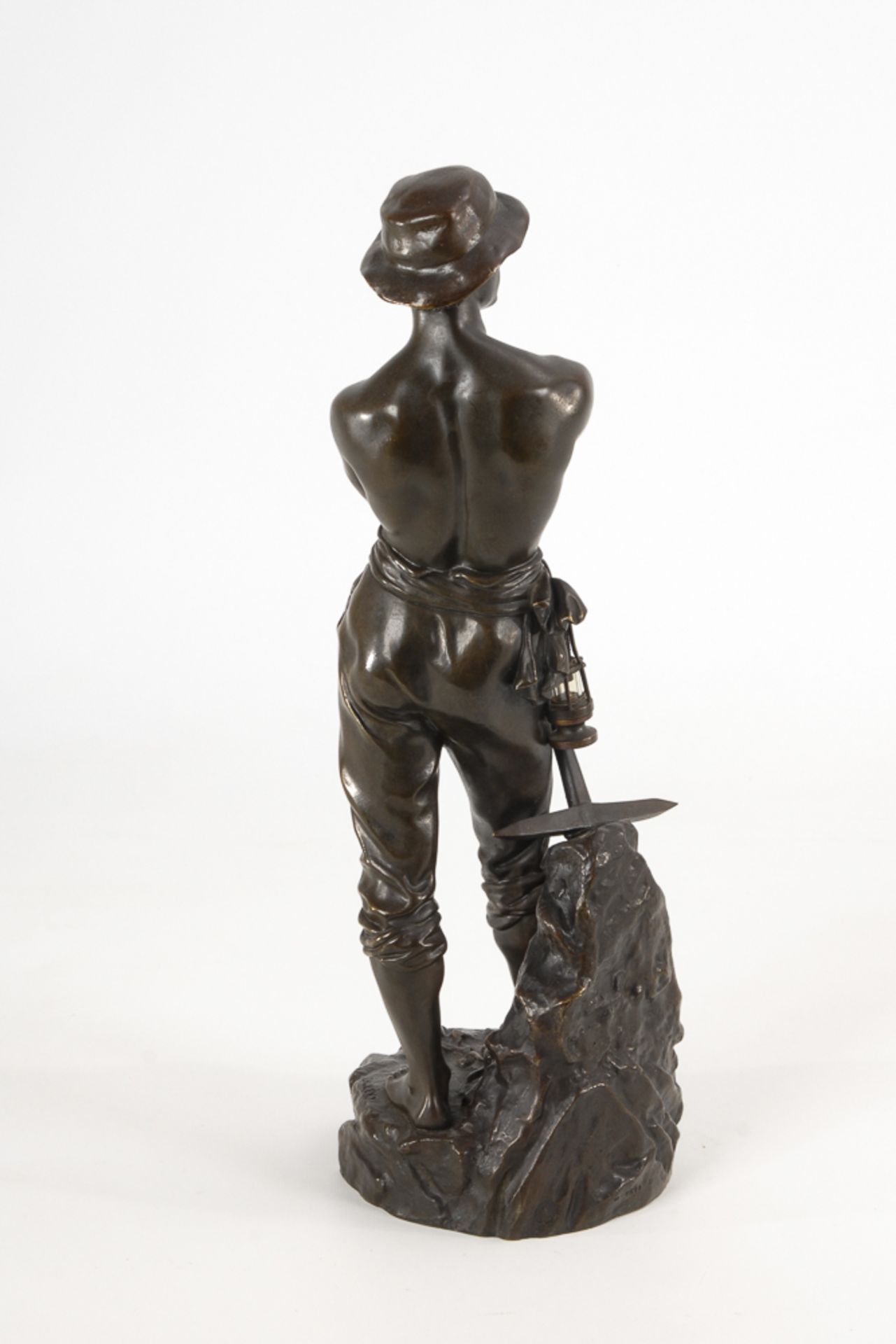 LÉVY, Charles: Junger Bergmann ("Mineur").Bronze patiniert, bezeichnet und betitelt mit Zusatz " - Bild 3 aus 5