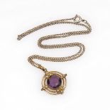 Anhänger mit Amethyst und Perlchen an Kette, um 1900.Tombak?, Anhänger ø 2,5 cm, Kette L 48 cm, 7,