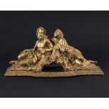 Flussgott und Flussgöttin.Goldfarbene Bronze. 25 x 55 x 16,5 cm. Mit vegetabilen Friesen reich