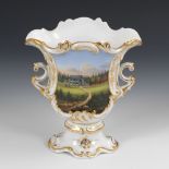 Ansichtenvase, GOTHA.Hennenmarke, um 1860.Polychrom bemalt, goldstaffiert. H 20 cm. Kratervase mit