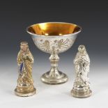 Fußschale und 2 Madonnen Silberglas.Sogenanntes Bauernsilber. BÖHMEN, 2. Hälfte 19. Jahrhundert.