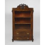 Louis-Philippe-Vitrinenschrank.Um 1850/60. Nussbaum und Maserholz furniert. 172 x 92 x 42 cm. 1-