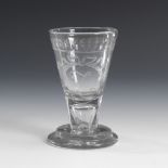 Barockes Schnapsglas.2. Hälfte 18. Jahrhundert. Farbloses, leicht graustichiges Glas;