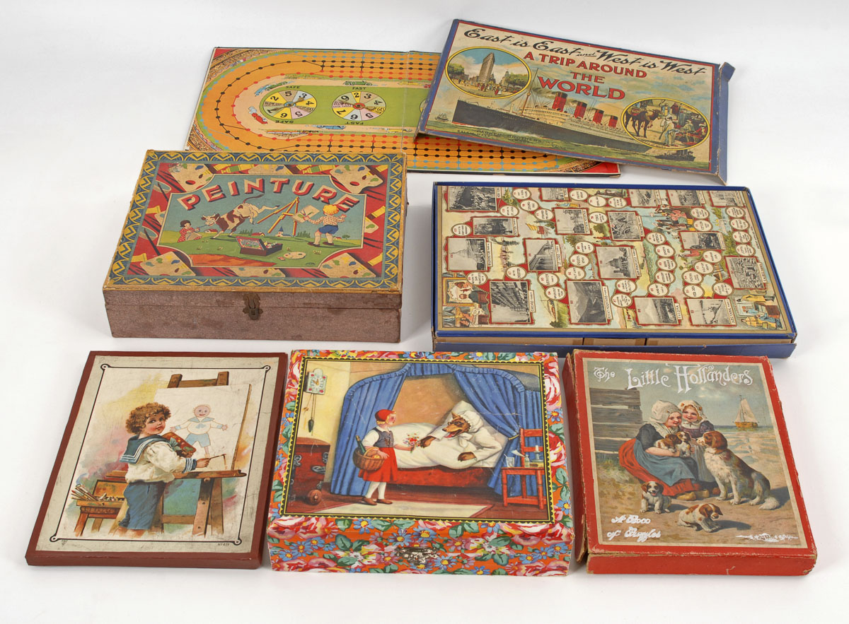 6 alte Kinderpiele.England, USA und Frankreich, um 1900-1960. Pappe, Papier, Holz, farbigbedruckt.